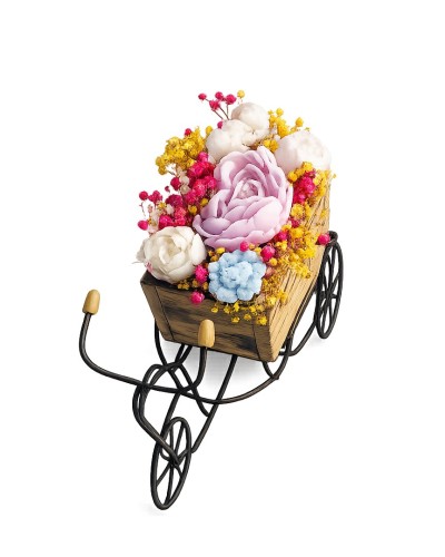 Aranjament floral din flori din ceară de soia – suport bicicletă