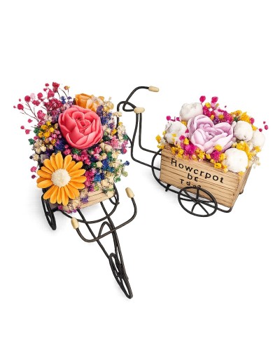 Aranjament floral decorativ handmade cu flori din ceară de soia – cadou elegant Telier