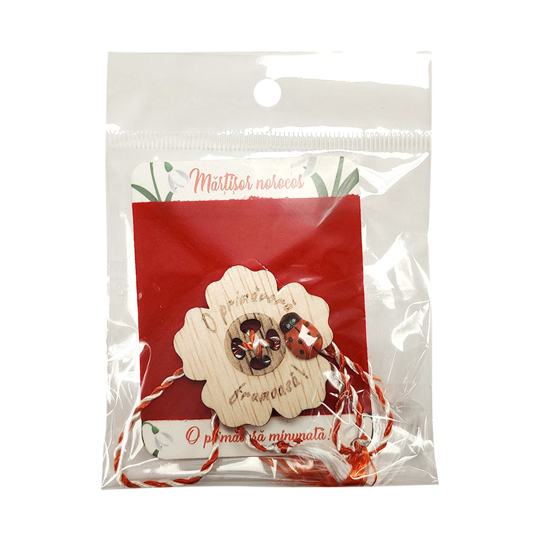 Martisor artizanal din lemn formă de floare, gravat cu mesaj "O primăvară frumoasă" cu brosa - Image 4