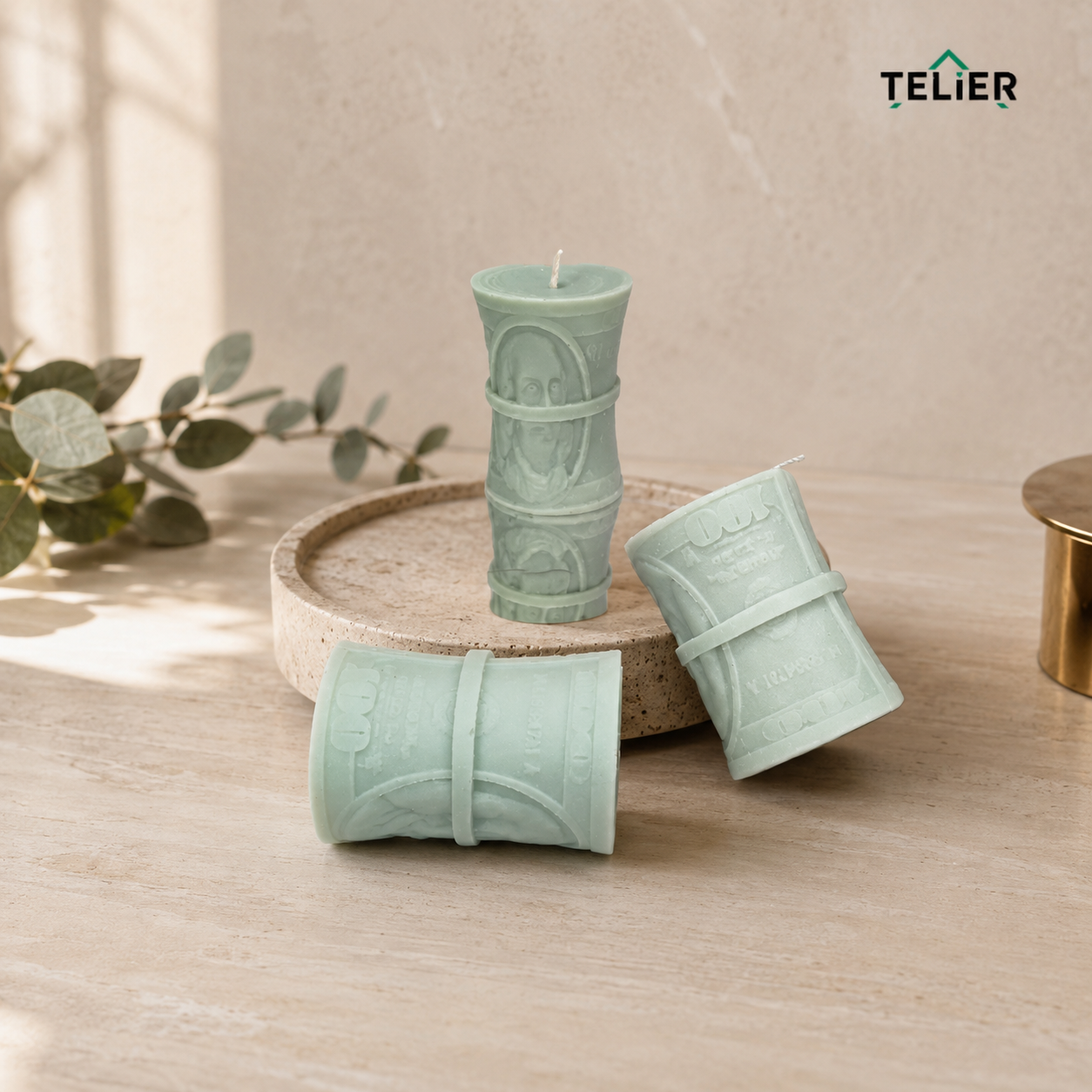 Lumânare corp Teanc de Bani verde și bancnotă decorativă din ceară, realizate manual de Telier